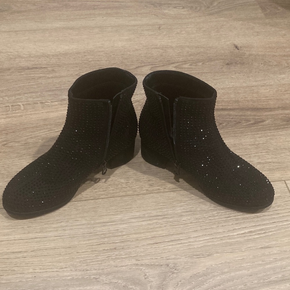 Art Class Black Sparkle Ankle Booties